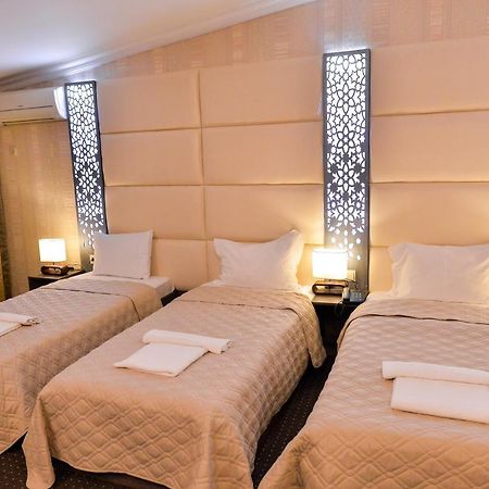 Hotel Old Town Кутаїсі Екстер'єр фото