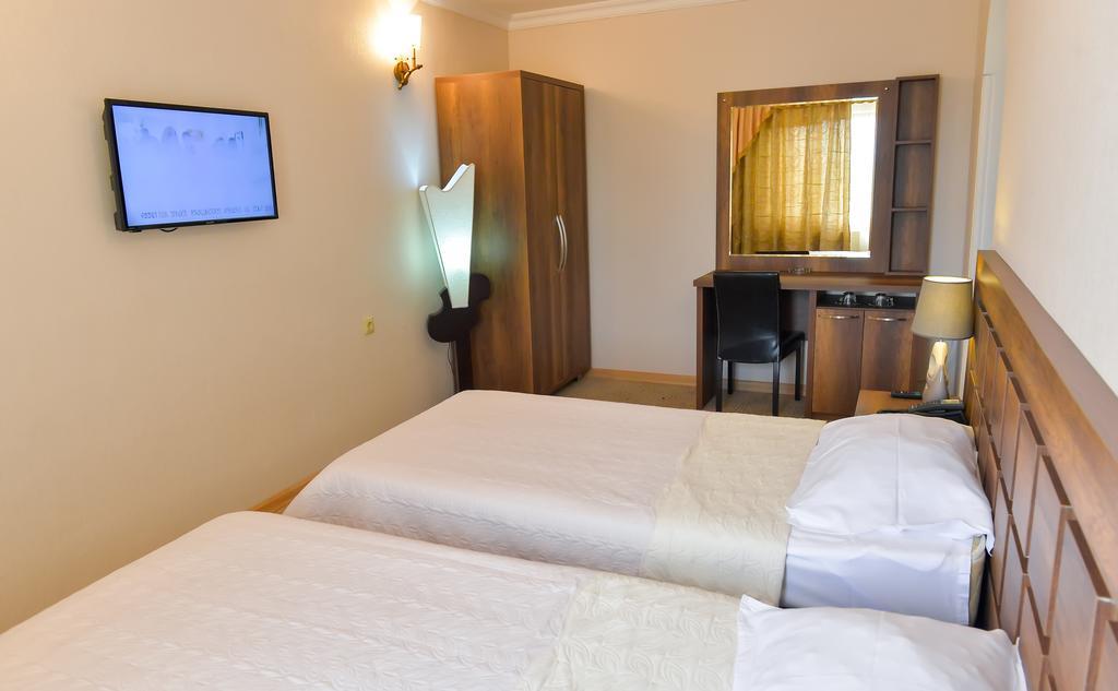 Hotel Old Town Кутаїсі Екстер'єр фото