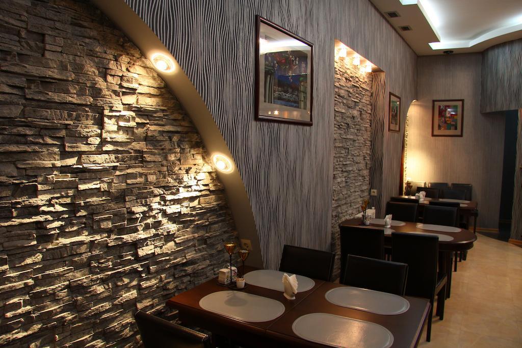 Hotel Old Town Кутаїсі Екстер'єр фото