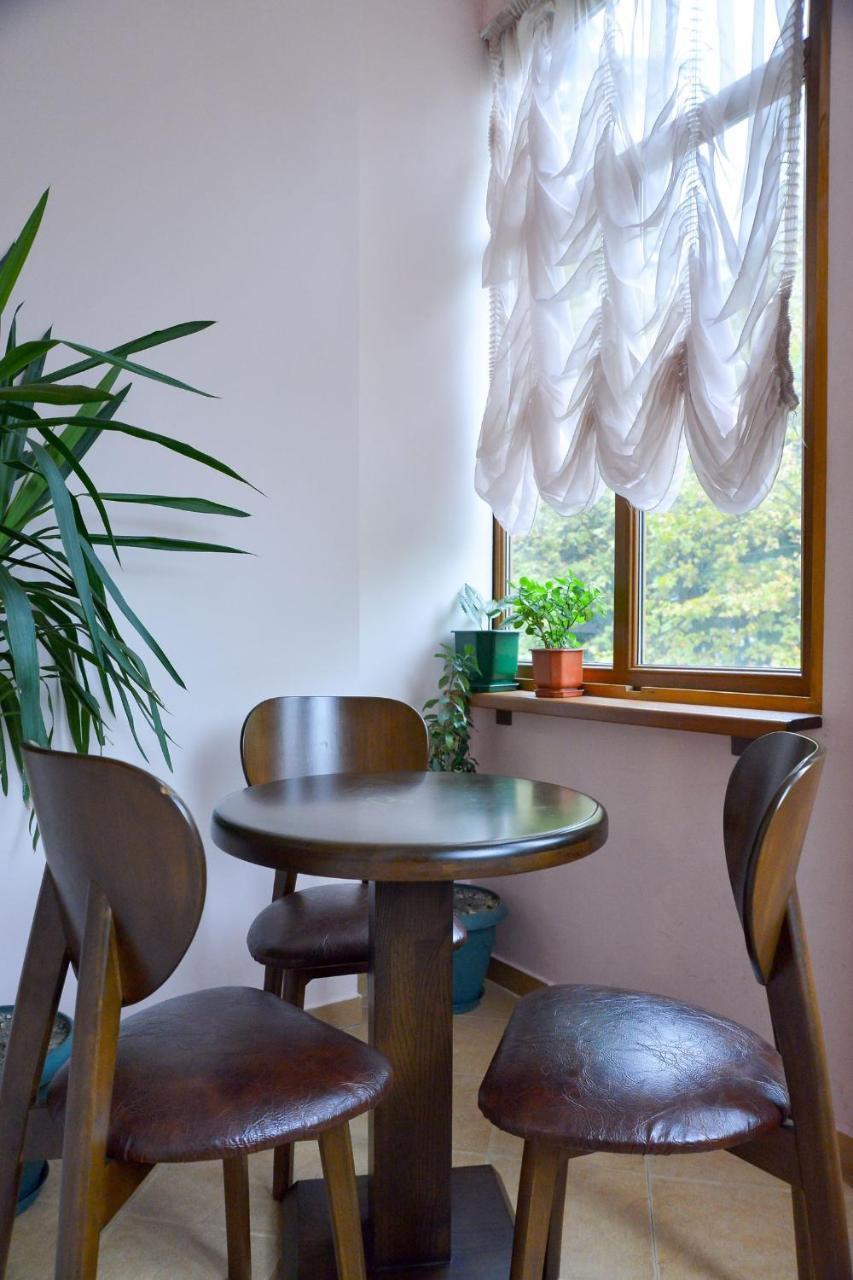 Hotel Old Town Кутаїсі Екстер'єр фото