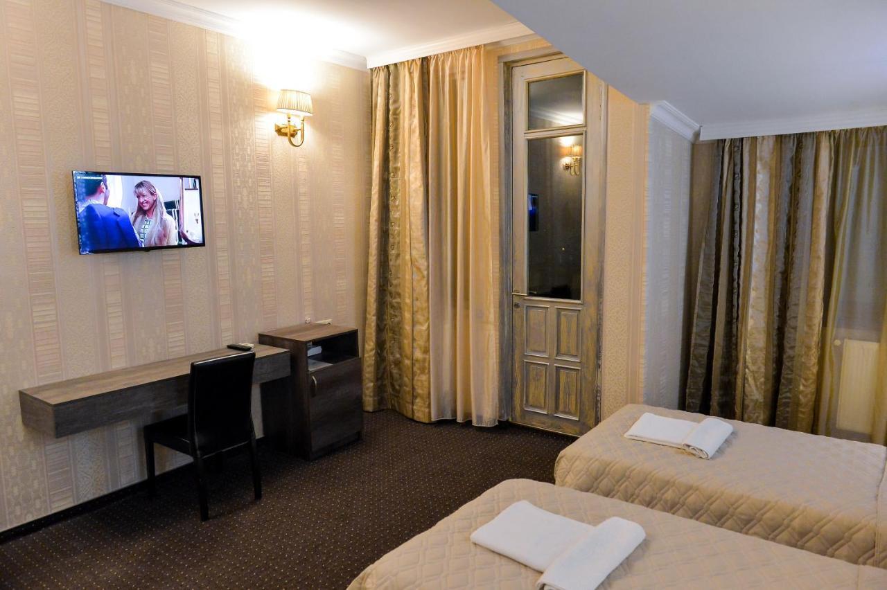 Hotel Old Town Кутаїсі Екстер'єр фото