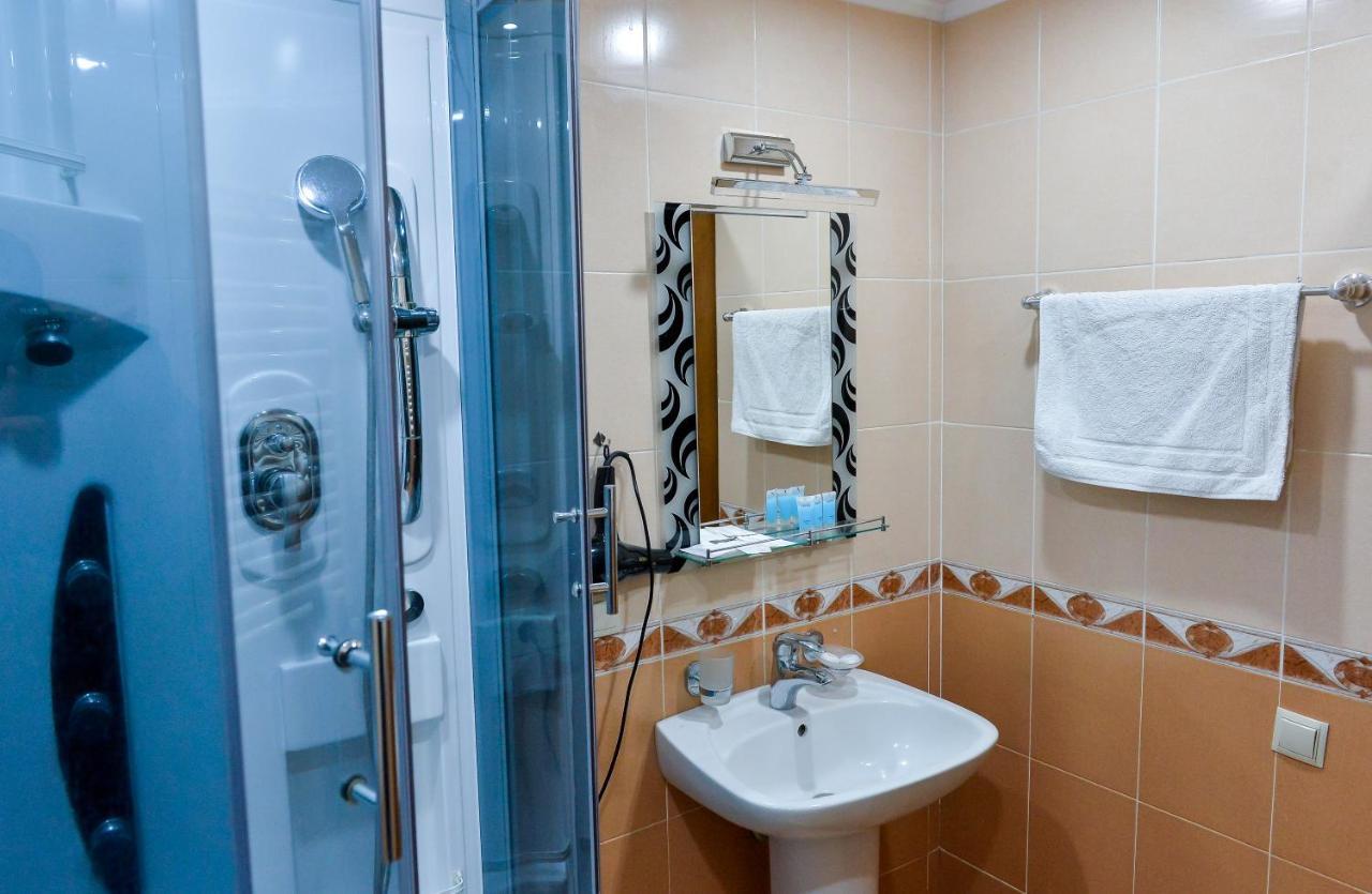 Hotel Old Town Кутаїсі Екстер'єр фото
