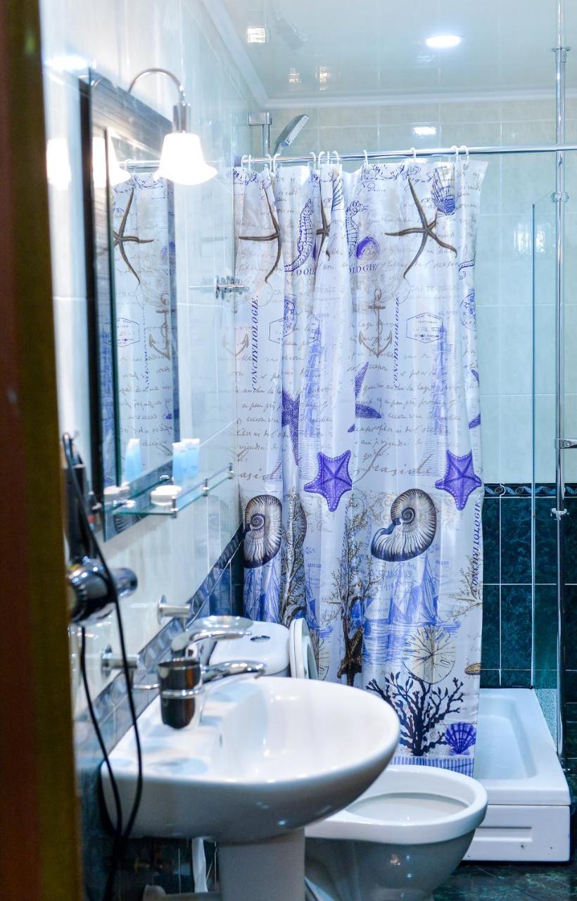 Hotel Old Town Кутаїсі Екстер'єр фото