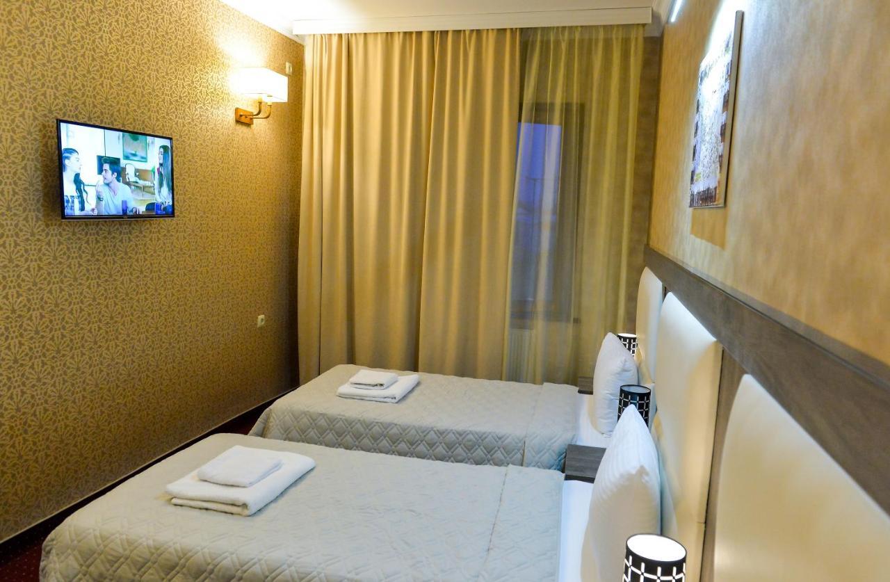 Hotel Old Town Кутаїсі Екстер'єр фото